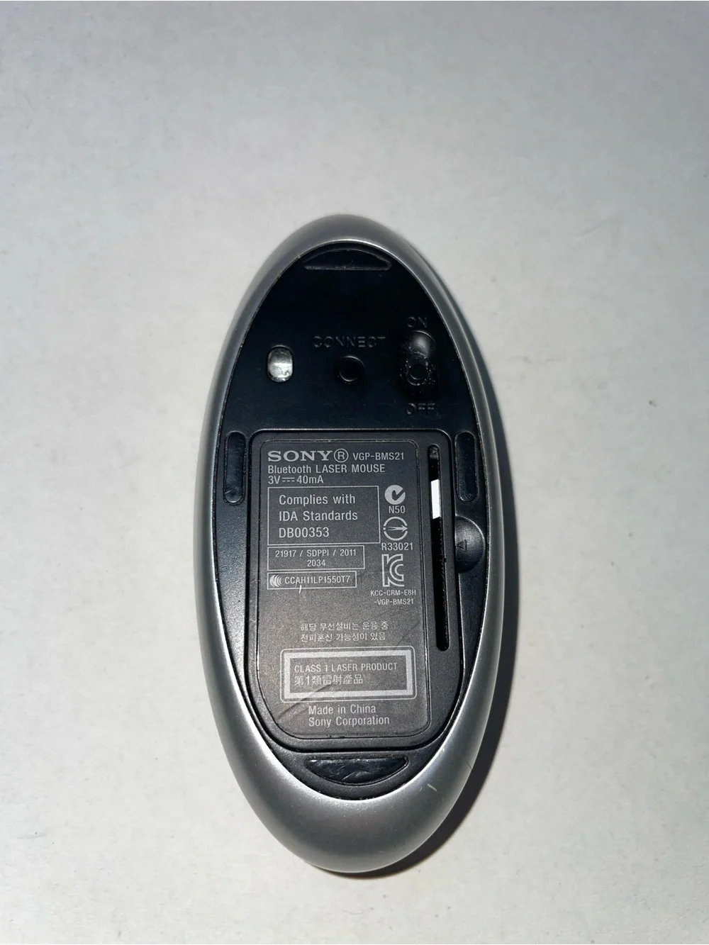 Sony VGP-BMS21 Bluetooth Laser Mouse Genuine Retro rare 2012 Gray